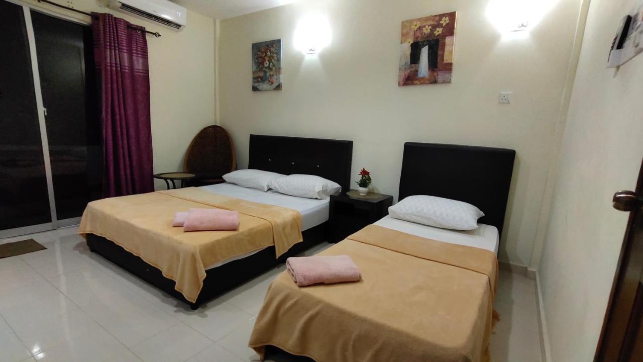 Huda Inn Pantai Cenang  Kamer foto