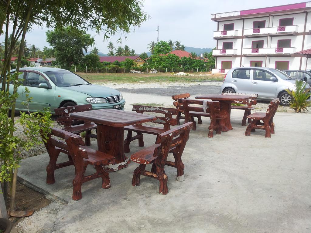 Huda Inn Pantai Cenang  Buitenkant foto