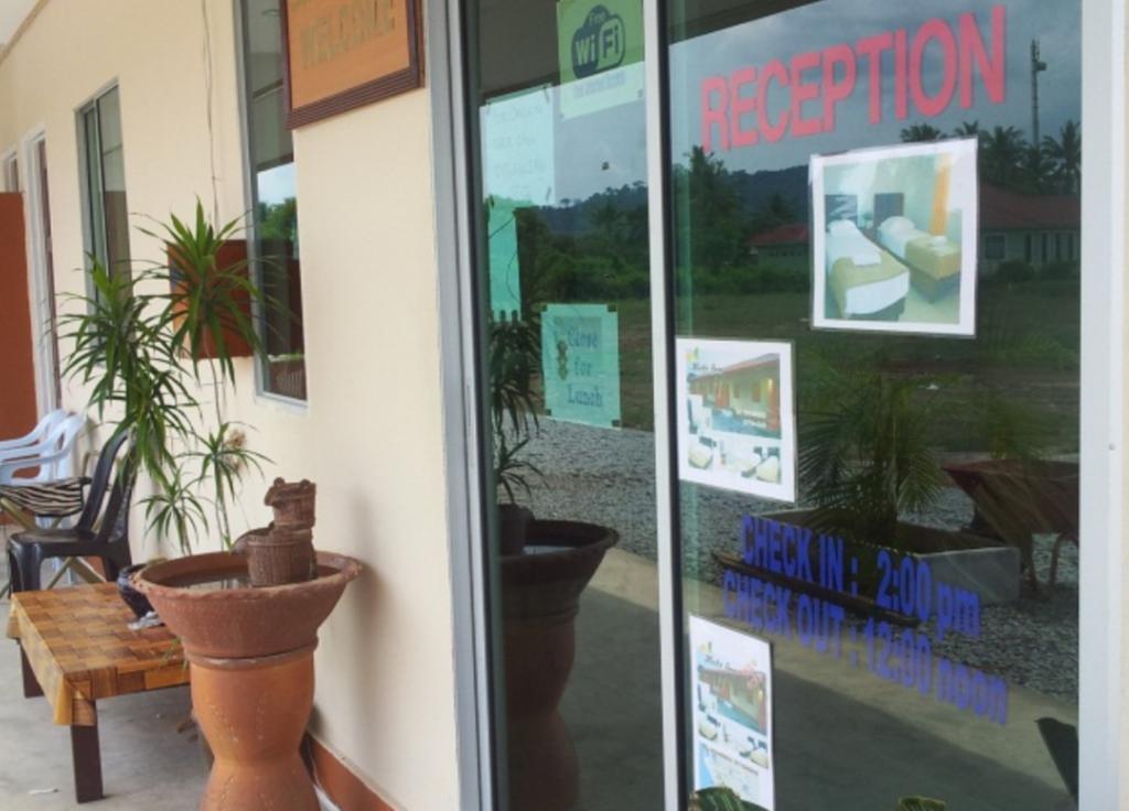 Huda Inn Pantai Cenang  Buitenkant foto