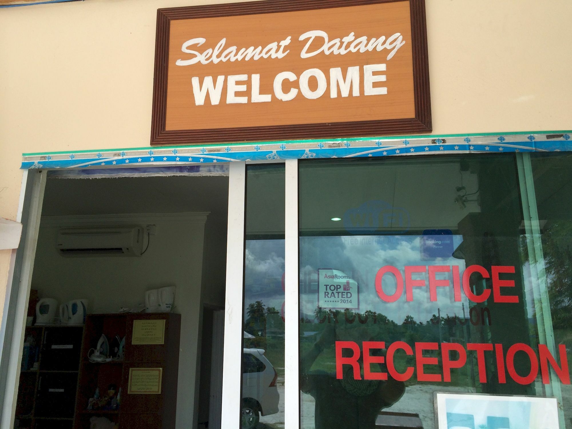 Huda Inn Pantai Cenang  Buitenkant foto