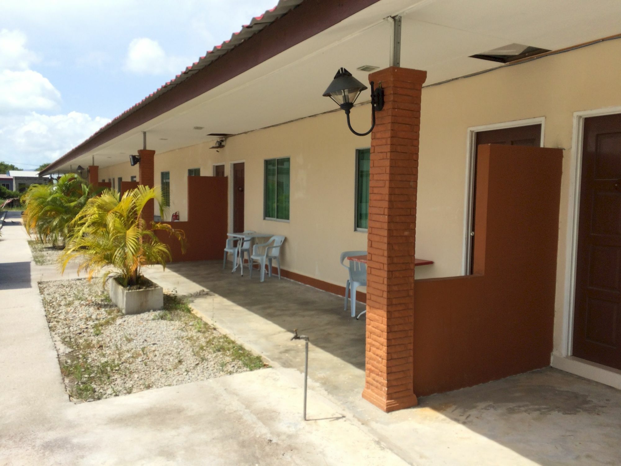 Huda Inn Pantai Cenang  Buitenkant foto
