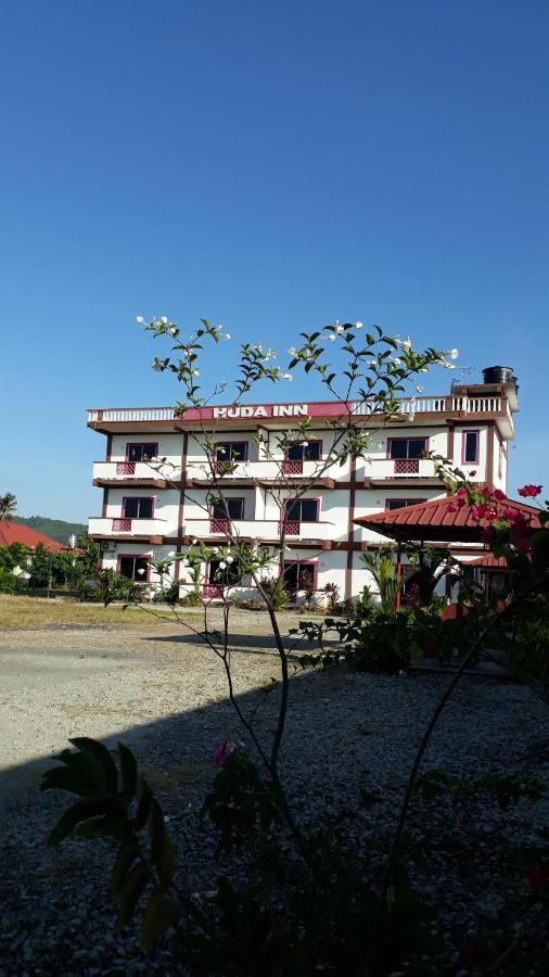 Huda Inn Pantai Cenang  Buitenkant foto